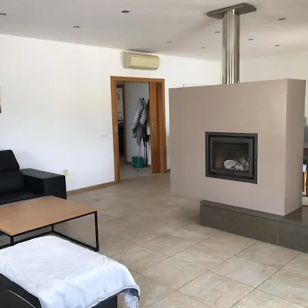 Villa Portimao פורטימאו